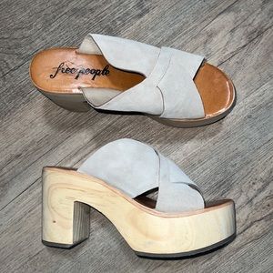 FREE PEOPLE KORA PLATFORM CLOG tan sizes 39/8.5 and 38/7.5
